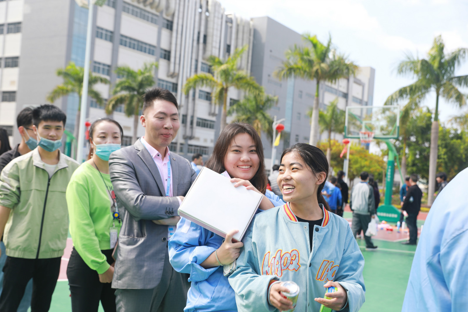 就地過年，年味不減—我在金年會挺好的